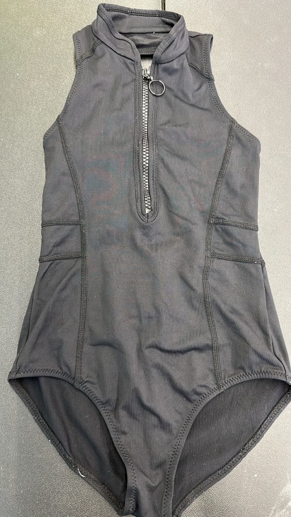 Resale: Danz N Motion Leo 8/10